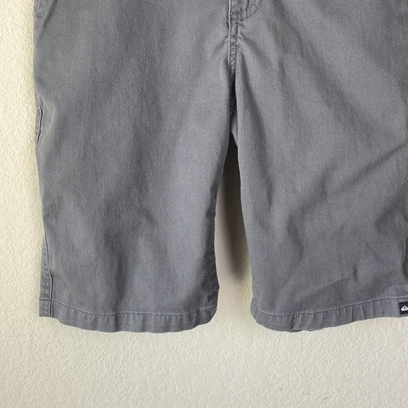 **SALE**3/$15! Quicksilver flat front gray shorts men’s 27 - Picture 3 of 13
